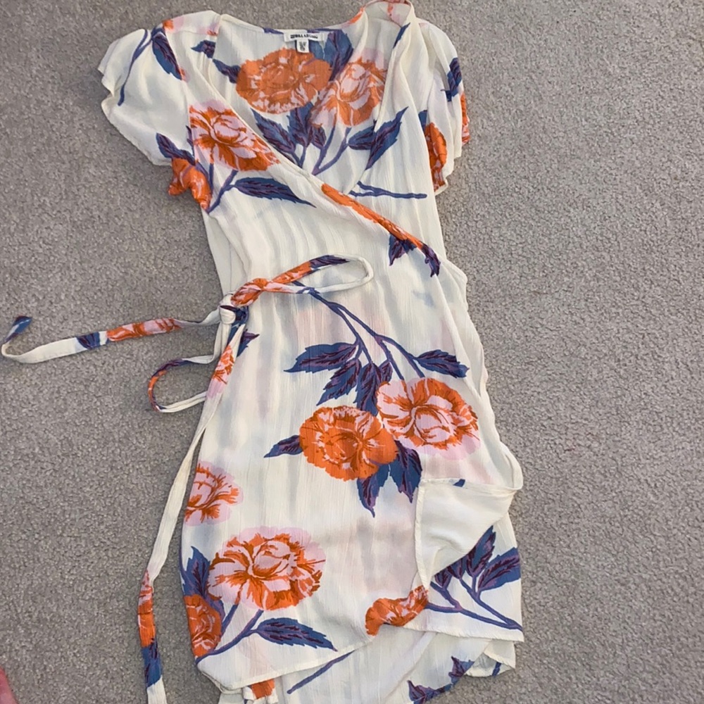 Billabong Flower Print Wrap Dress Size Small Cream/Orange/ Purple